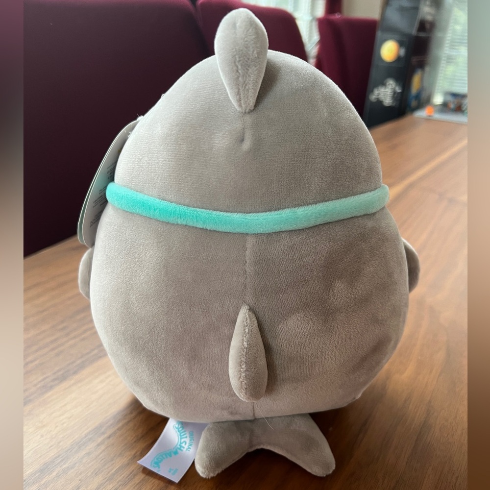 NWT 8 Inch Gordon the Shark Squishmallow - Picture 2 of 5